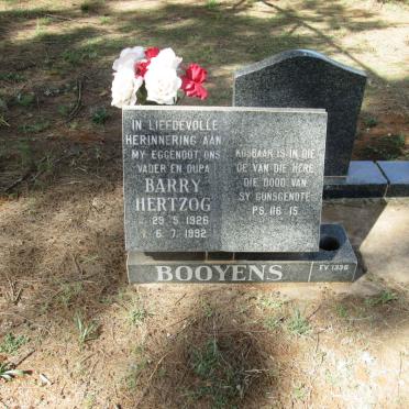 BOOYENS Barry Hertzog 1926-1992