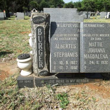 BURGER Albertus Stephanus 1927-1992 &amp; Mattie Johanna Magdalena 1932-