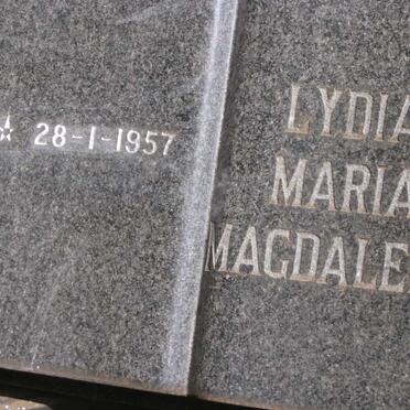 BYLEVELD Gerhardus Petrus 1952-1983 &amp; Lydia Maria Magdalena 1957-