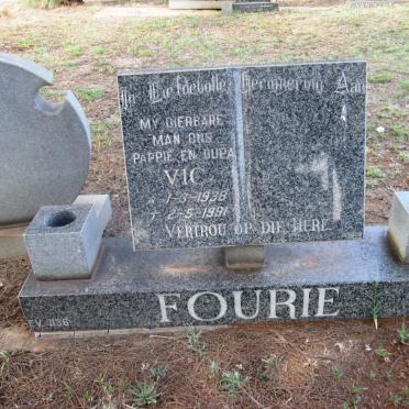 FOURIE Vic 1938-1991