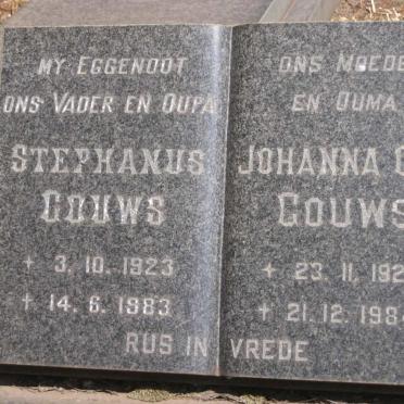 GOUWS Stephanus 1923-1983 &amp; Johanna G.M. 1926-1984