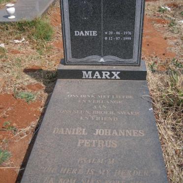 MARX Daniel Johannes Petrus 1976-1999