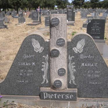 PIETERSE Lukas M. 1910-1977 &amp; Maria E. 1917-1992