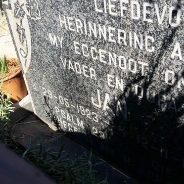PIENAAR Jan 1923-1985 &amp; Anna 1923-
