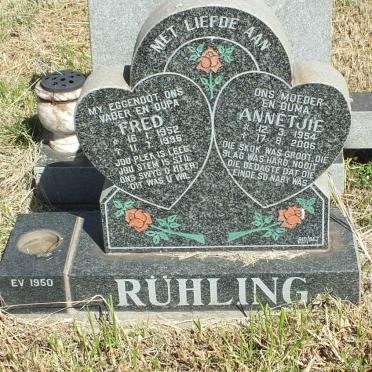RÜHLING Fred 1952-1995 &amp; Annetjie 1954-2006