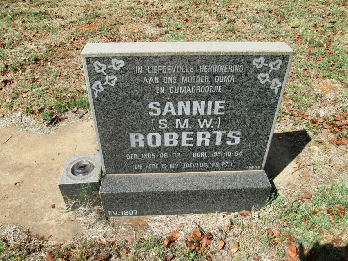 ROBERTS S.M.W. 1905-1991