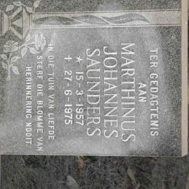 SAUNDERS Marthinus Johannes 1957-1975