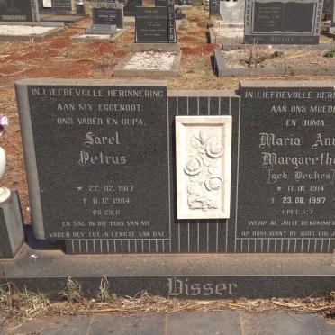 VISSER Sarel Petrus 1917-1984 &amp; Maria Anna Margaretha BEUKES 1914-1997