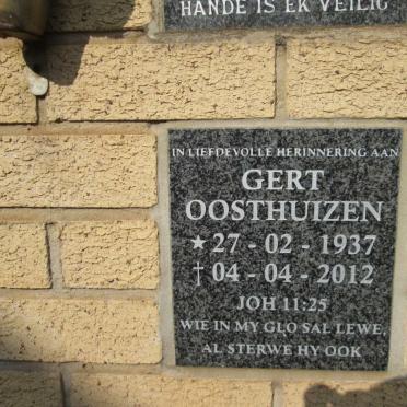 OOSTHUIZEN Gert 1937-2012