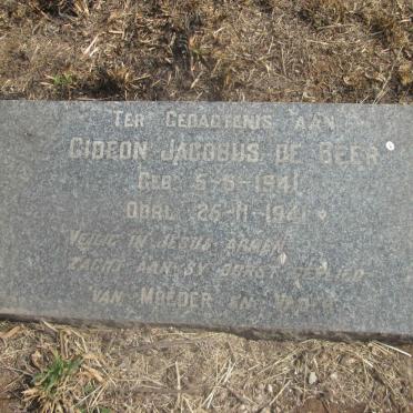 BEER Gideon Jacobus, de 1941-1941
