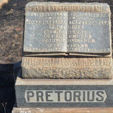PRETORIUS Johanna Elizabeth Petronella nee KOEKEMOER, 1853-1935