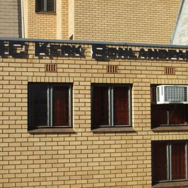 Gauteng, VEREENIGING, NG Kerk Sonlandpark, Muur van herinnering