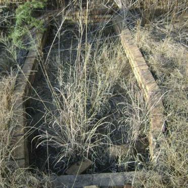 Gauteng, VEREENIGING district, Vaaldam, Blesbokspruit 465, farm cemetery_3