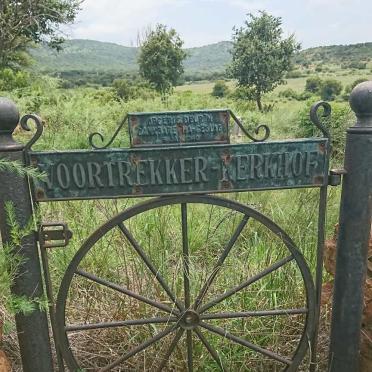 2. Voortrekker Kerkhof-ingang