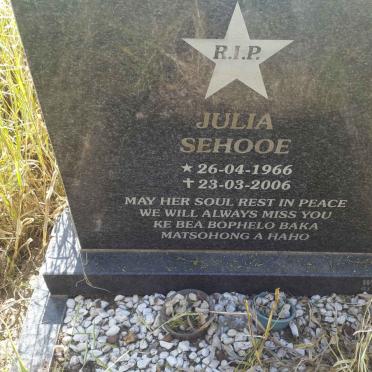 SEHOOE Julia 1966-2006