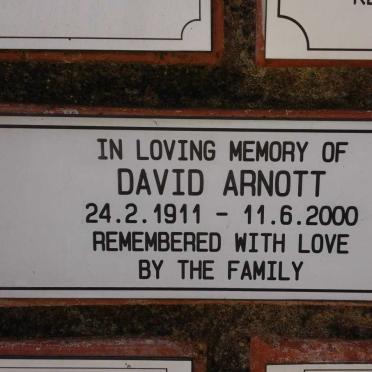 ARNOTT David 1911-2000