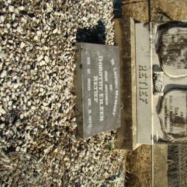 RETIEF Pieter Jacobus -1944 &amp; Dorothy Eileen 1900-1970 :: RETIEF Ramona -19?6 :: RETIEF Daniel -1938