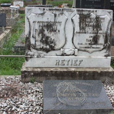 RETIEF Pieter Jacobus -1944 &amp; Dorothy Eileen 1900-1970 :: RETIEF Ramona -19?6 :: RETIEF Daniel -1938