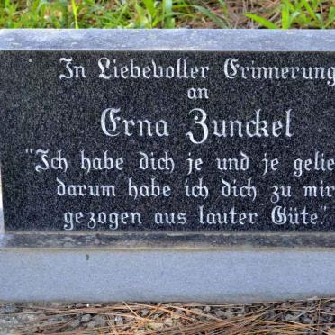 ZUNCKEL Erna