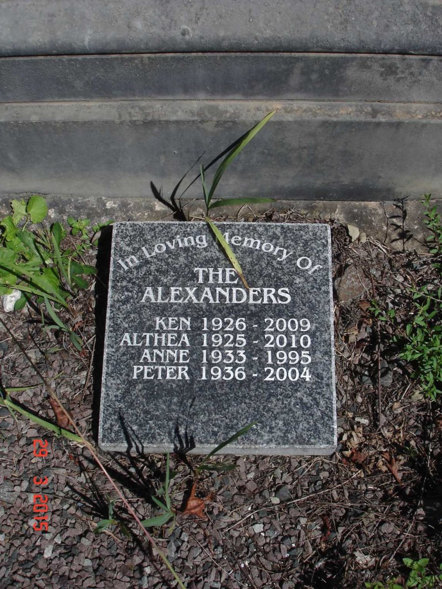 ALEXANDER Ken 1926-2009 ::  ALEXANDER Althea 1925-2010 ::  ALEXANDER Anne 1933-1995 ::  ALEXANDER Peter 1936-2004