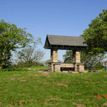 Kwazulu-Natal, DURBAN, Bluff, Lt. King Crescent, War Memorial