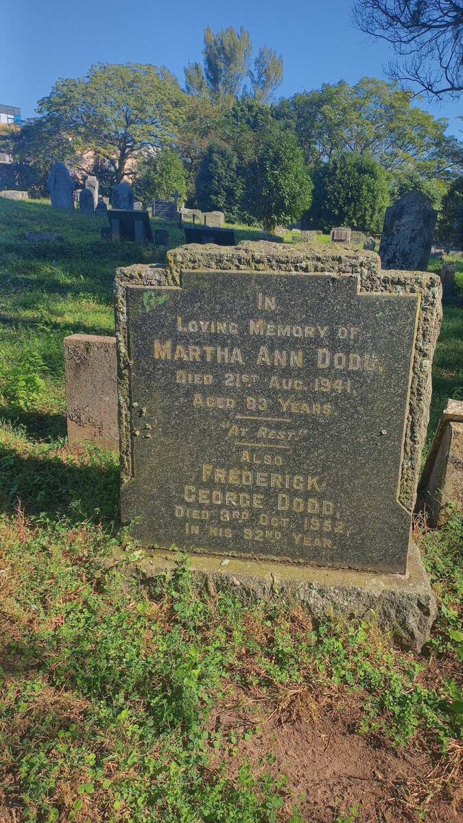 DODD Frederick George -1952 & Martha Ann -1941