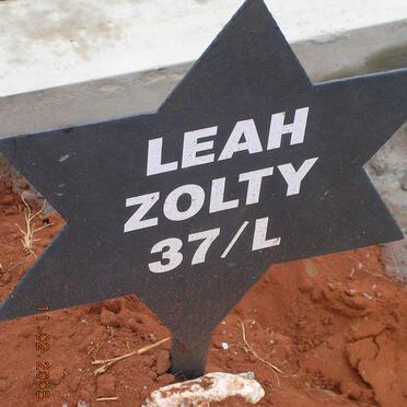 ZOLTY Leah ?