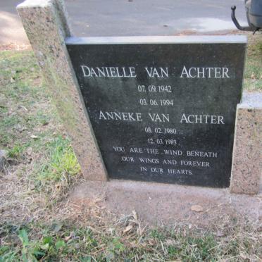 ACHTER Danielle, van 1942-1994 :: VAN ACHTER Anneke 1980-1983