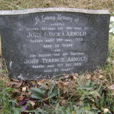 ARNOLD John -1958 :: ARNOLD John Terence -1959