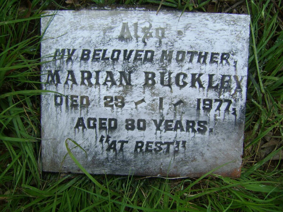 BUCKLEY Marian -1977