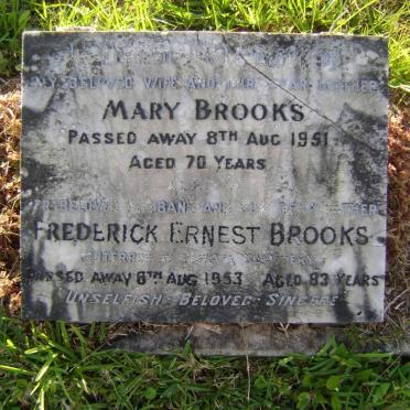 BROOKS Frederick Ernest -1953 &amp; Mary -1951