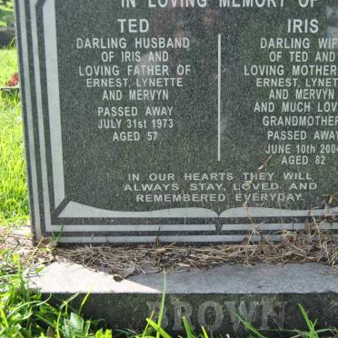 BROWN Ted -1973 &amp; Iris -2004