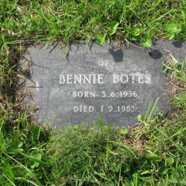 BOTES Bennie 1936-1982