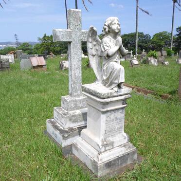 BOULLE Noelle 1910-1912 :: BOULLE Louis 1903-1903 :: BOULLE Lilia 1904-1957