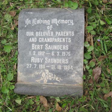 SAUNDERS Bert 1912-1975 &amp; Ruby 1911-1994