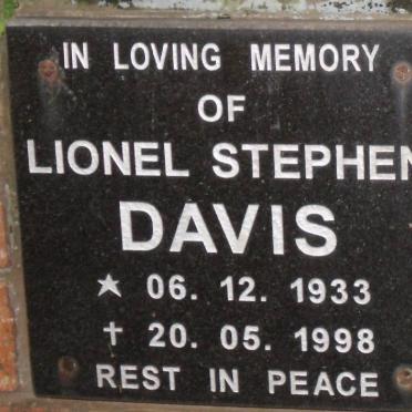DAVIS Lionel Stephen 1933-1998