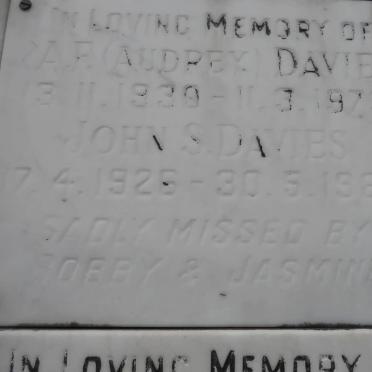 DAVIES John S. 1926-1983 &amp; P.A.F. 1930-1973