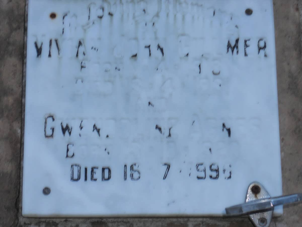 GILLMER Vivian John 1918-1991 &amp; Gwendoline Agnes 1920-1996