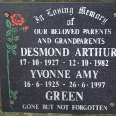 GREEN Desmond Arthur 1927-1982 &amp; Yvonne Amy 1925-1997