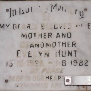 HUNT Evelyn 1925-1982