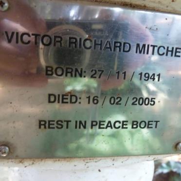 MITCHELL Victor Richard 1941-2005
