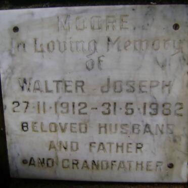 MOORE Walter Joseph 1912-1982