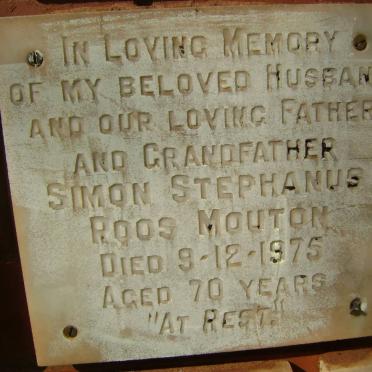 MOUTON Simon Stephanus Roos -1975