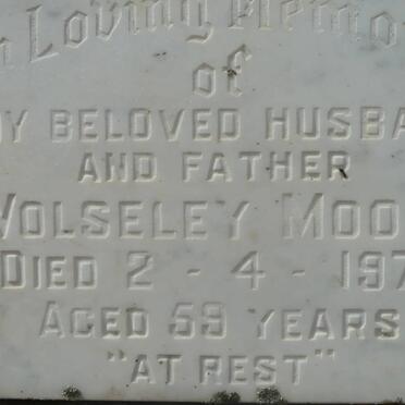 MOORE Wolseley -1975 