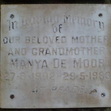 MOOR Manya, de 1902-1983