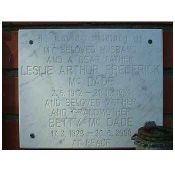 Mc DADE Leslie Arthur Frederick 1912-1981 &amp; Betty 1923-2000