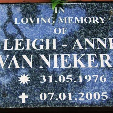 NIEKERK Leigh-Anne, van 1976-2005 
