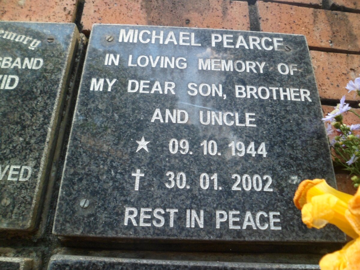 PEARCE Michael 1944-2002
