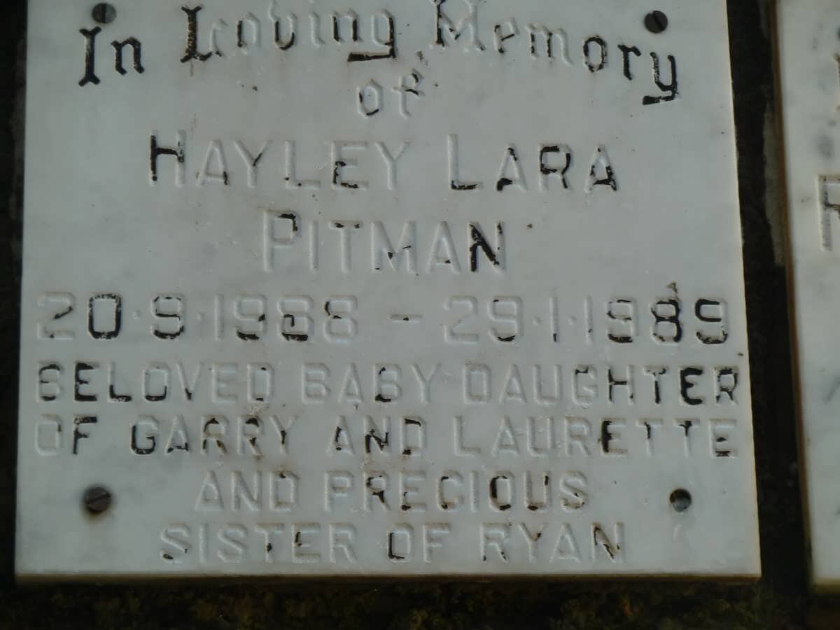PITMAN Hayley Lara 1988-1989