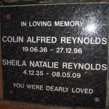 REYNOLDS Colin Alfred 1936-1996 &amp; Sheila Natalie 1935-2009